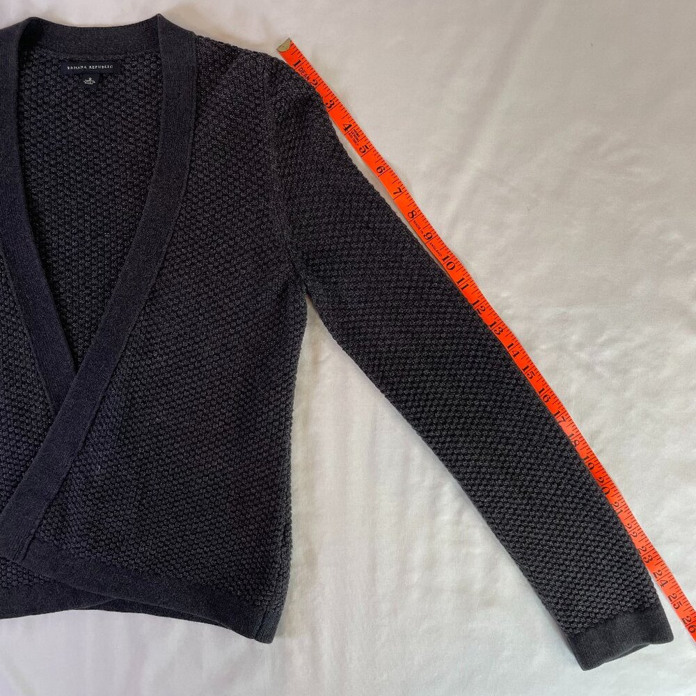 Banana Republic Size S Waffle Knit Cotton Cardigan Gray Open Front Long Sleeves - Picture 7 of 10